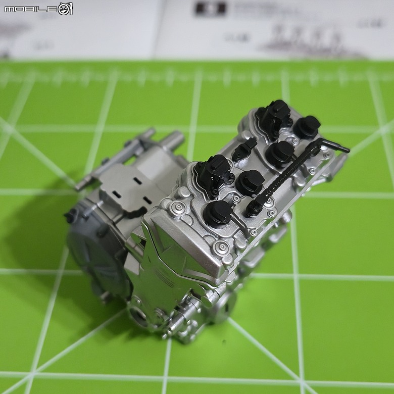 點我看大圖 🔧【模型新手也能輕鬆組 Part5】🏍️ 1/9 MENG MT-009S 1/9 BMW M1000RR 悅色版