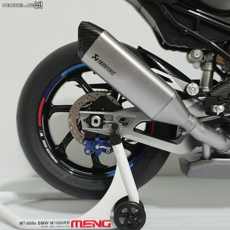 點我看大圖 🔧【模型新手也能輕鬆組 Part5】🏍️ 1/9 MENG MT-009S 1/9 BMW M1000RR 悅色版
