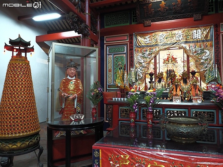 彰化 彰邑聖王廟(威惠宮)、大西門福德祠、彰邑關帝廟、彰邑慶安宮、懷忠祠、曇花佛堂、梨春園曲館 — 彰化市區古蹟探訪之一