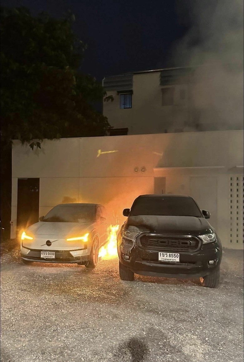 Volvo EX30 泰會燒,燒到從網站上移除