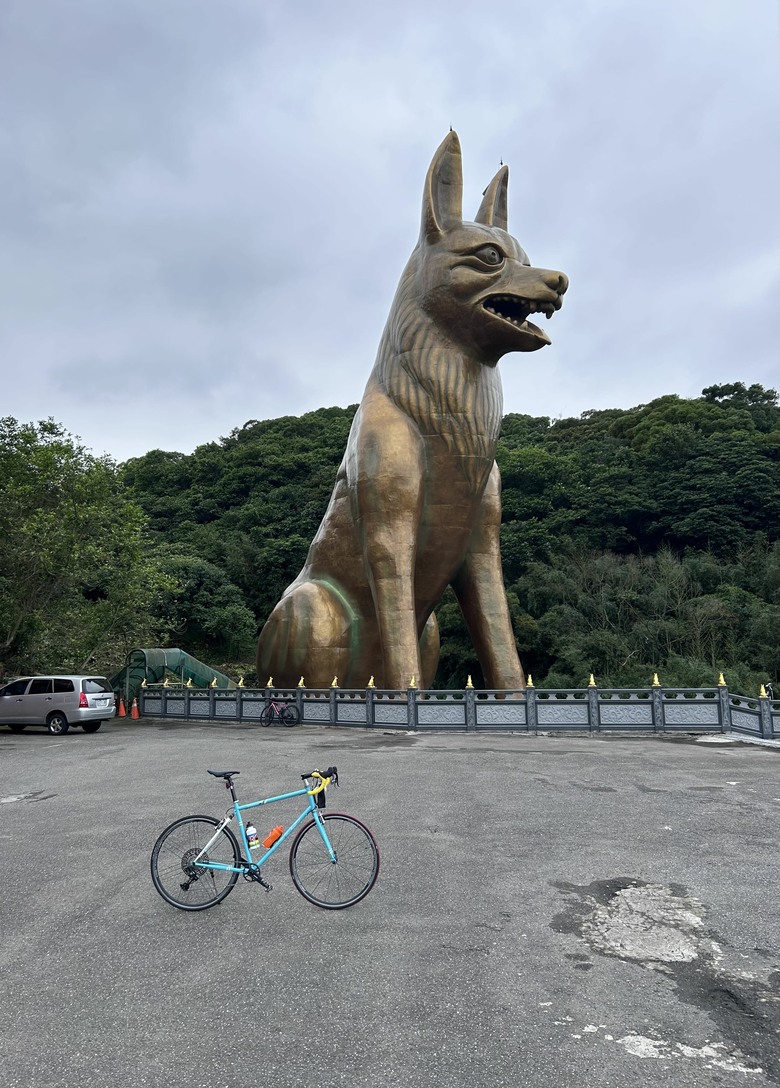跟著SCC車隊賴神順騎如來神掌，KHS vitamin E輕旅行