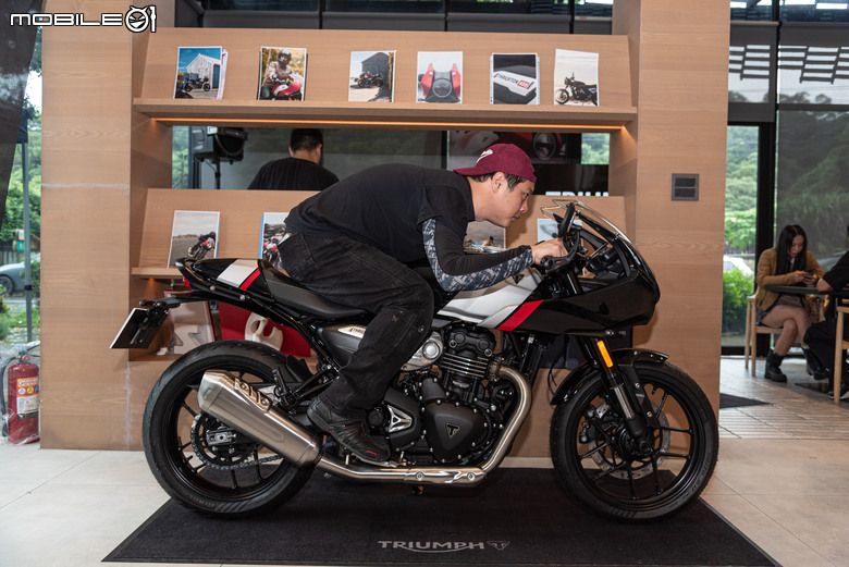 Triumph Thruxton 400 極速登場！21.98萬元坐擁英倫經典！