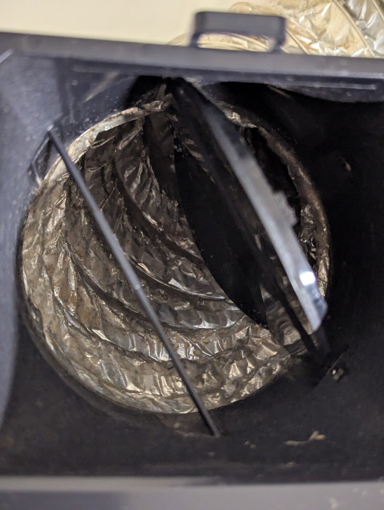 浴廁排氣扇當居家負壓換氣機，清潔完成