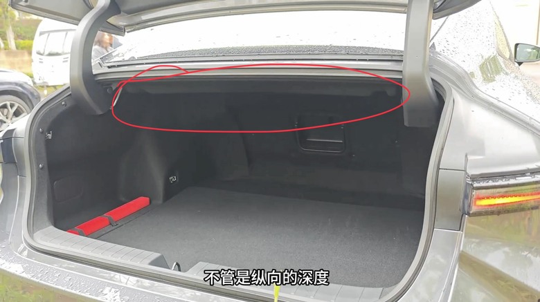 全新ES 中/美/台版本後車箱上方隔板差異