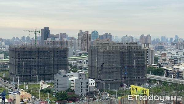 「配貨建案」轉手難！他硬著頭皮配大坪數「現小賠求出場」