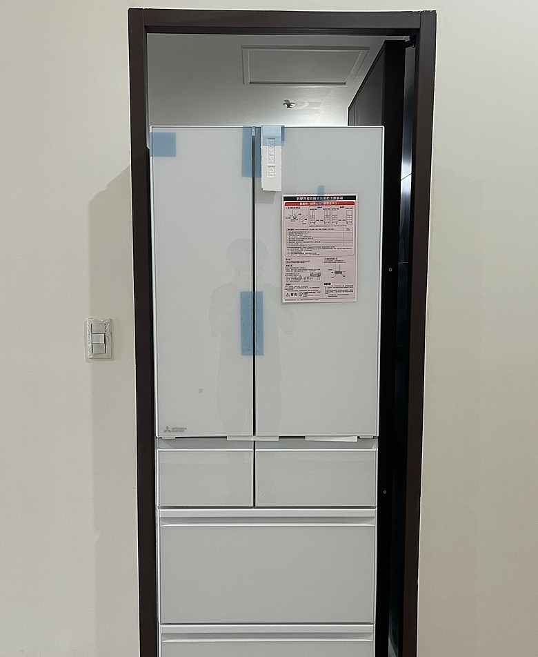 【試用】三菱電機日製電冰箱 MR-WZ54K 安裝篇-日式匠心工藝打造鏡面質感