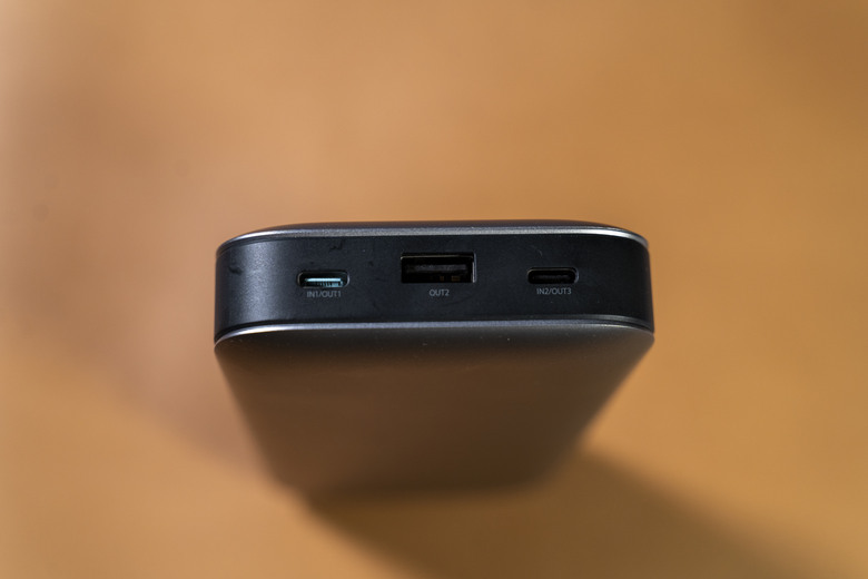 【開箱測試】ZMI紫米20號行動電源 QB826G｜2021推出的行充，現在買適合嗎？