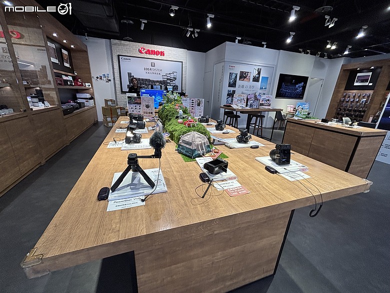Canon PowerShot V1｜一通像詐騙的電話，讓我抽中相機75折，還順手搞定 App 中文化