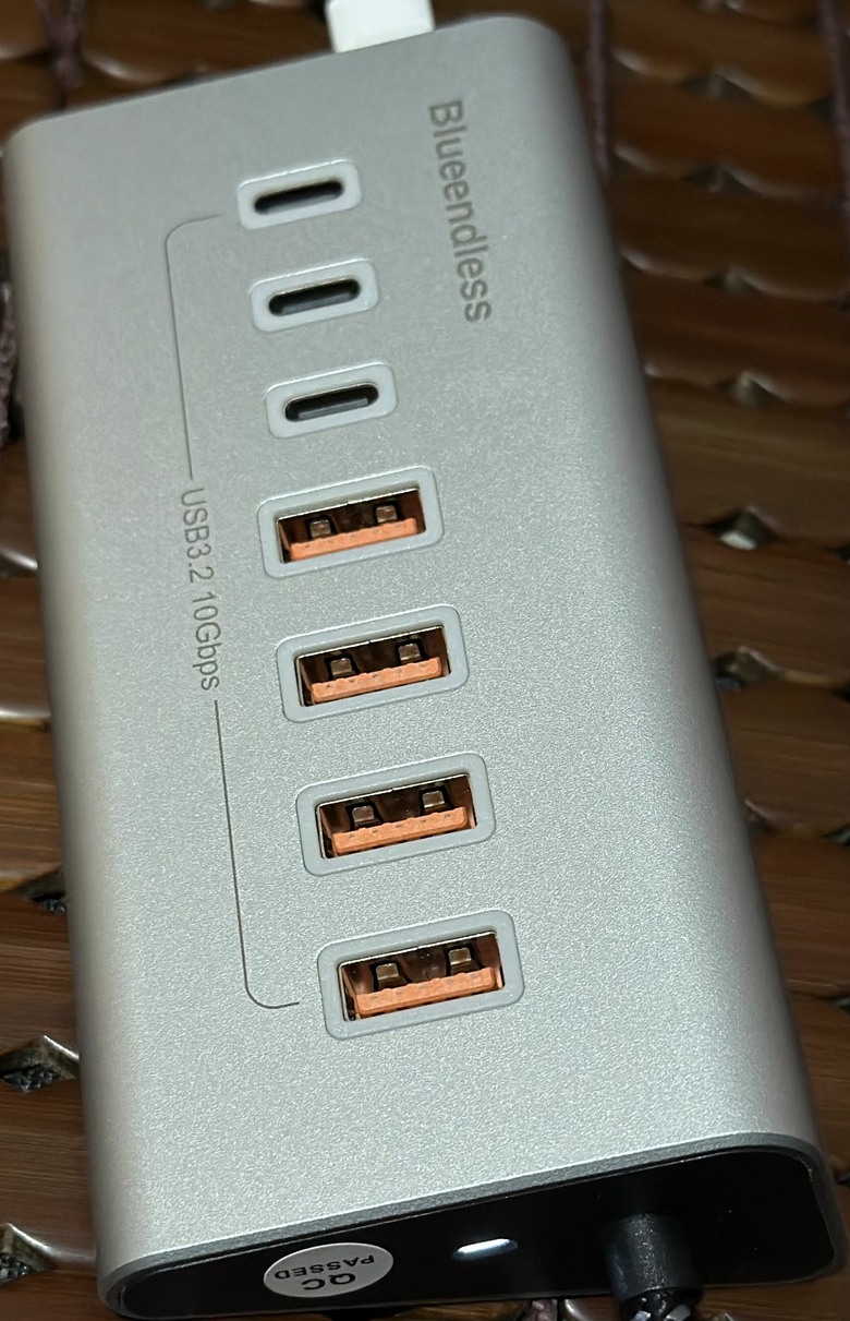 Neo外接Gen4的SSD 則Hub需要額外供電