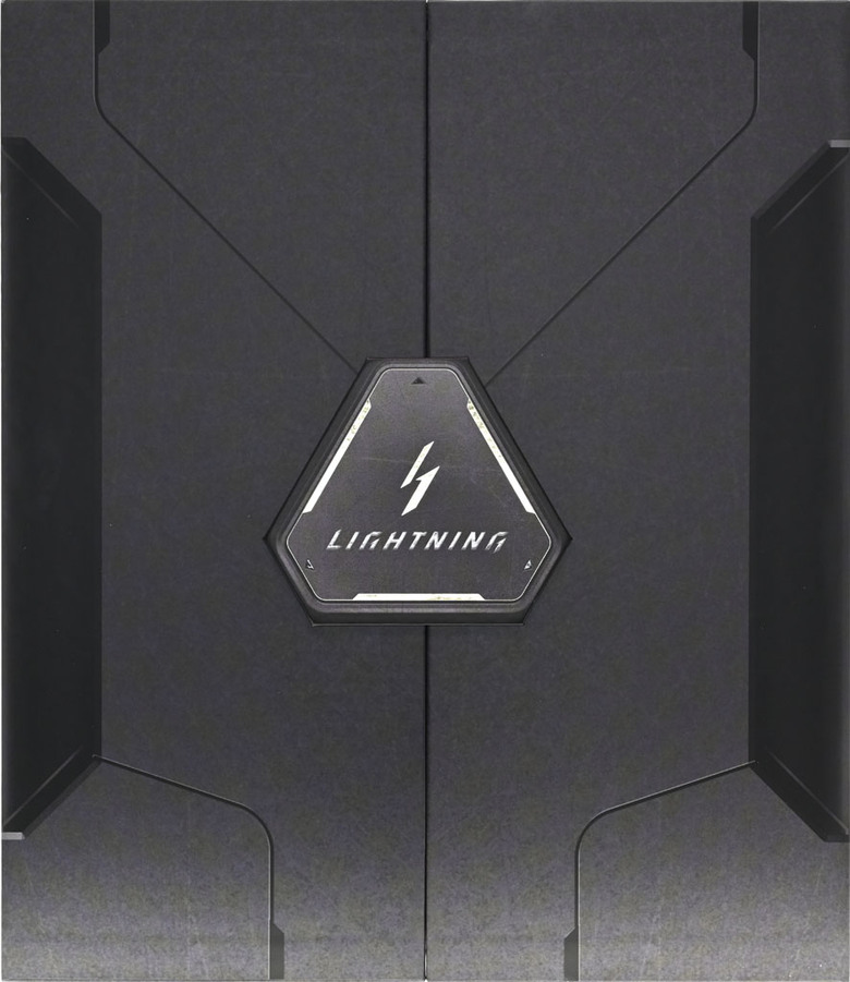 動爪玩MSI GEFORCE RTX 5090 32G LIGHTNING Z