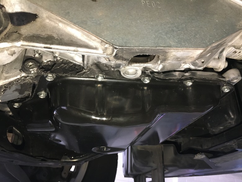 2016 10萬km Mazda 3 變速箱漏油處理2