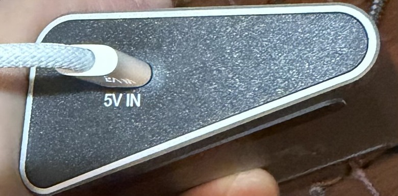 Neo外接Gen4的SSD 則Hub需要額外供電