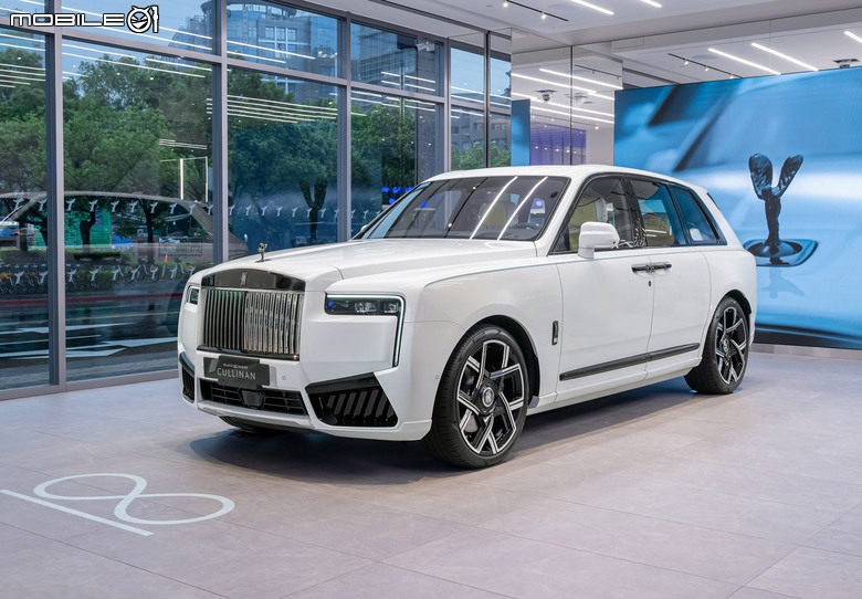 Rolls-Royce Black Badge Cullinan 在台灣正式推出｜包含專屬套件、建議售價3033.4萬元起！