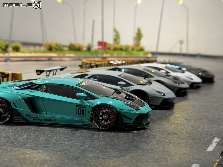【遙控模型】LB★Works Lamborghini Aventador Limited Editon Ver.2 - DriftArt 4 蒂芙妮藍