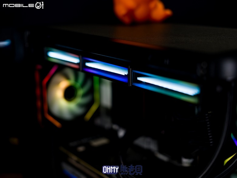 TT Vision 330 CR ARGB 全曲面全景機殼 ft. 耀影SWAFAN 120 EX INFINITY 風扇