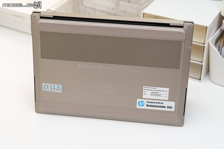 HP OmniBook Ultra 14|輕薄便攜的高效行動美學筆電