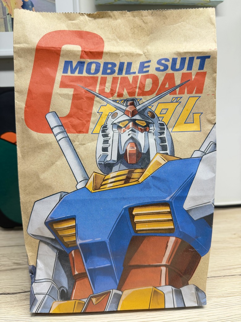 為了鋼彈我又吃麥當勞了…RX-78-2 聯名公仔快速開箱