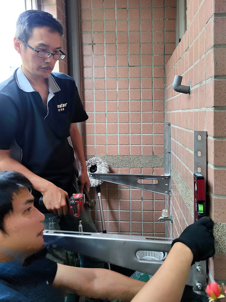 [體驗合作]獻給第一次裝空調的長輩，三菱電機變頻空調靜音大師GA系列 安裝篇