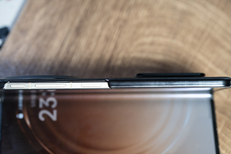 OPPO Find N6 兩款手機殼分享 Nillkin耐爾金&決色DEFENSE 你們都買什麼殼呢?