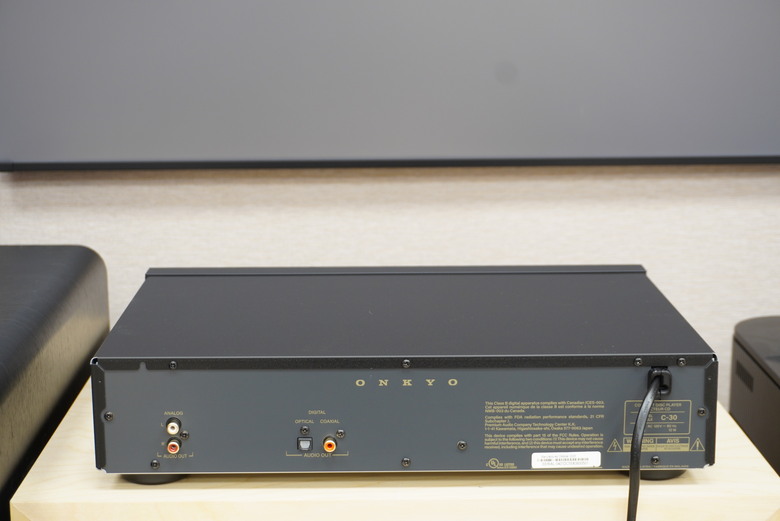 重拾實體音樂的魅力!ONKYO C-30 CD Player 開箱體驗