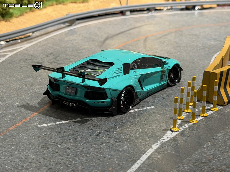 【遙控模型】LB★Works Lamborghini Aventador Limited Editon Ver.2 - DriftArt 4 蒂芙妮藍