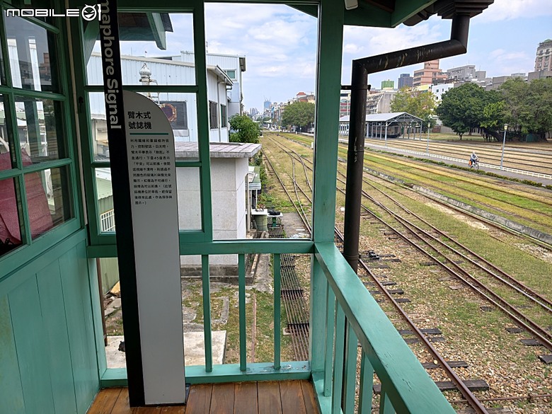 哈瑪星鐵道園區、舊打狗驛故事館、高雄港車站北號誌樓、鐵道園區天空雲台、金馬賓館當代美術館、打狗水道量水器室,附掛2026高雄冬日遊樂園紀實 — 冬日高雄港濱散策 哈瑪星鐵道園區篇