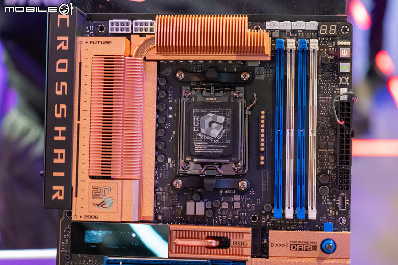 ROG 啟動 20 周年慶祝活動 首波復刻限量 CROSSHAIR 2006 主機板與 T1 戰隊聯名顯示卡登場 還有 ARCANA 限量紀念款記憶體