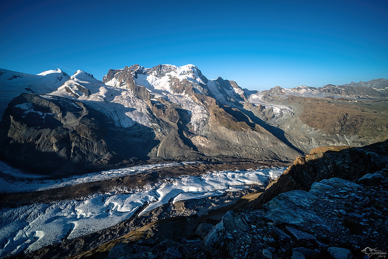 點我看大圖 2024瑞士義大利山脈之旅之11-2、0823 Gornergrat到Zermatt