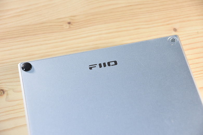 點我看大圖 FIIO DM15 R2R 藍牙 Hi-Fi CD 隨身播放機~是CD播放機,也是自然音色的USB R2R DAC