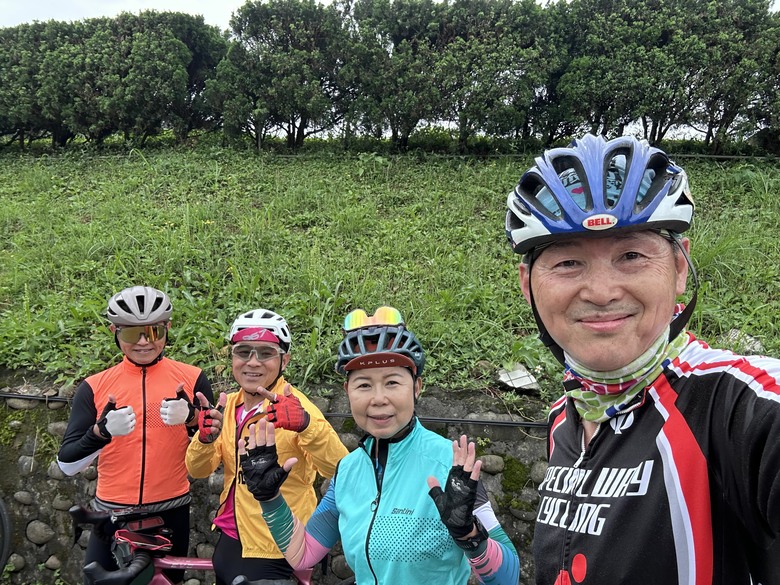 跟著SCC車隊賴神順騎如來神掌，KHS vitamin E輕旅行