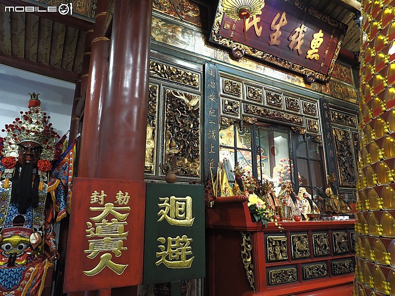 彰化 彰邑聖王廟(威惠宮)、大西門福德祠、彰邑關帝廟、彰邑慶安宮、懷忠祠、曇花佛堂、梨春園曲館 — 彰化市區古蹟探訪之一