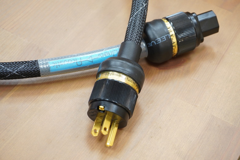 Linear Acoustic LAV-60 II：一部讓發燒圈頻頻提起的實力派綜合擴大機