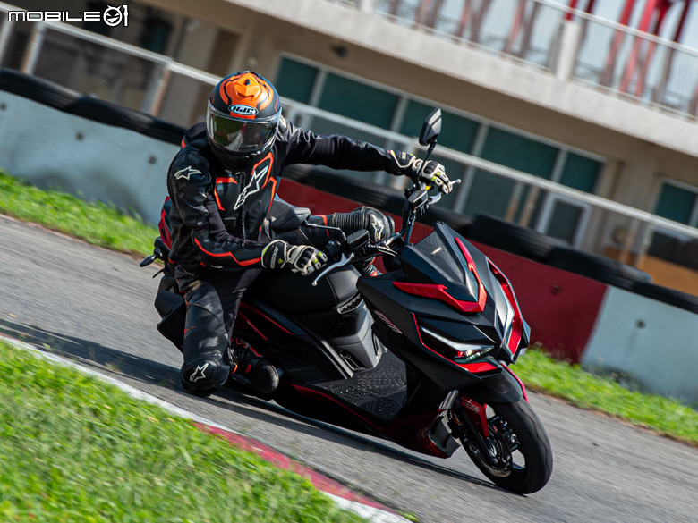 KYMCO G7 賽道試駕｜電推、減重轉生大進化！