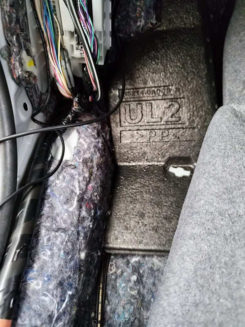 [開箱] 告別原廠悶罐聲：CC GR 換裝法國 FOCAL 職人系音響改裝分享