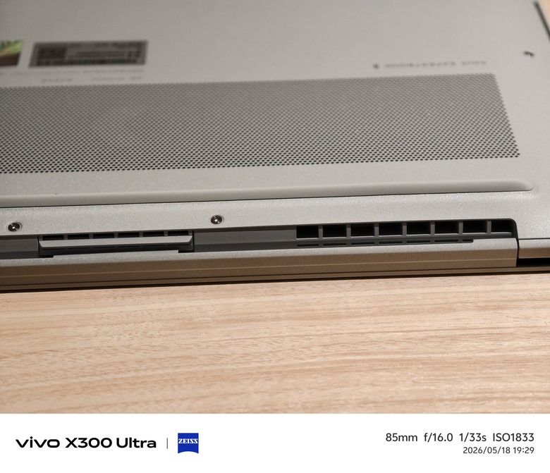 Expertbook Ultra 358H \ 32G \ 1T SSD 開箱