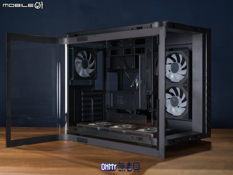 TT Vision 330 CR ARGB 全曲面全景機殼 ft. 耀影SWAFAN 120 EX INFINITY 風扇