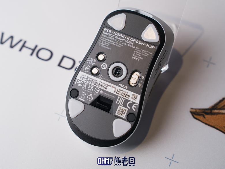 華碩x小島秀夫 KJP聯名周邊 黑、白、金優雅配色
