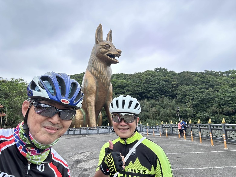 跟著SCC車隊賴神順騎如來神掌，KHS vitamin E輕旅行