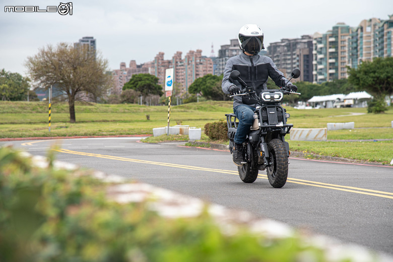 宏佳騰 MK150 試駕｜打破常規玩樂至上