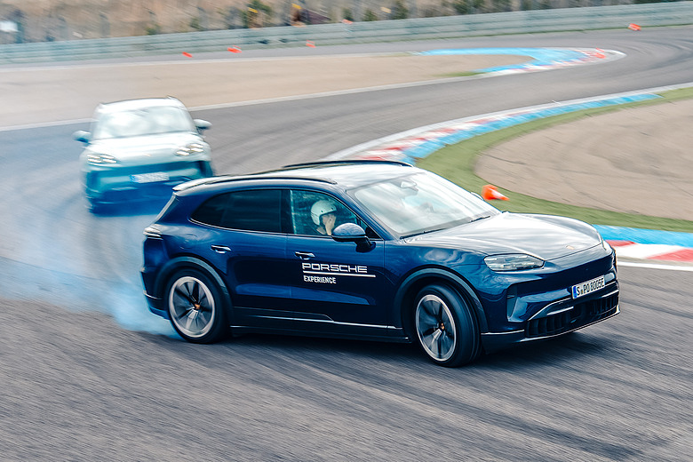 Porsche Cayenne Turbo Electric 賽道試駕｜比想像更快、更狠的純電Cayenne！