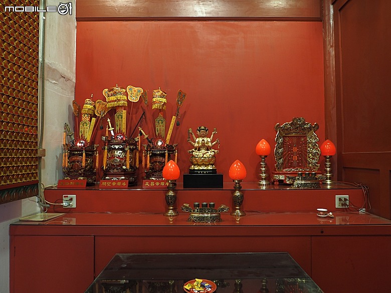 彰化 彰邑聖王廟(威惠宮)、大西門福德祠、彰邑關帝廟、彰邑慶安宮、懷忠祠、曇花佛堂、梨春園曲館 — 彰化市區古蹟探訪之一