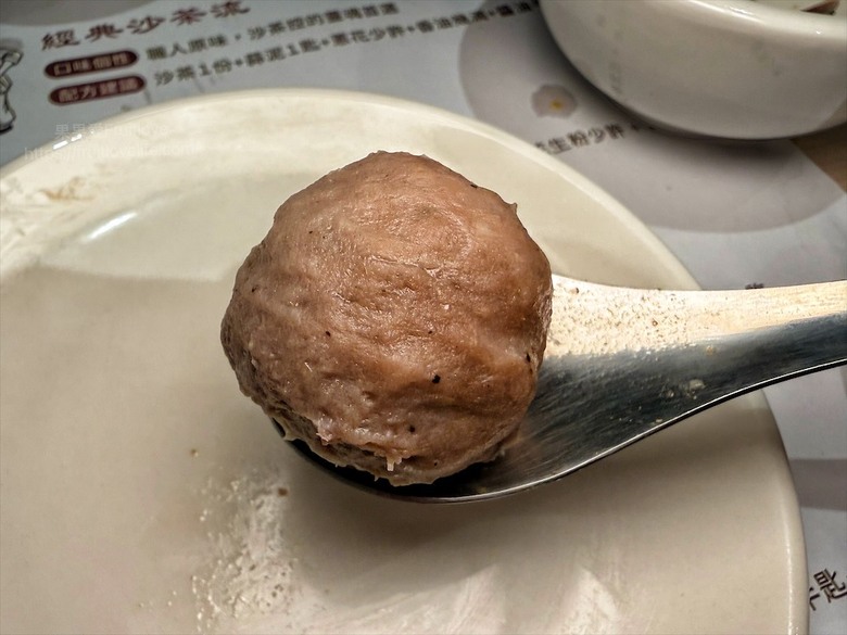 點我看大圖 四代傳承古早味!手炒沙茶爐清甜不膩,越煮越香,台中聚餐推薦
