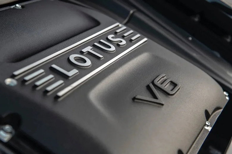 性能更強、車重更輕!Lotus 傳為 Emira進行更新工程