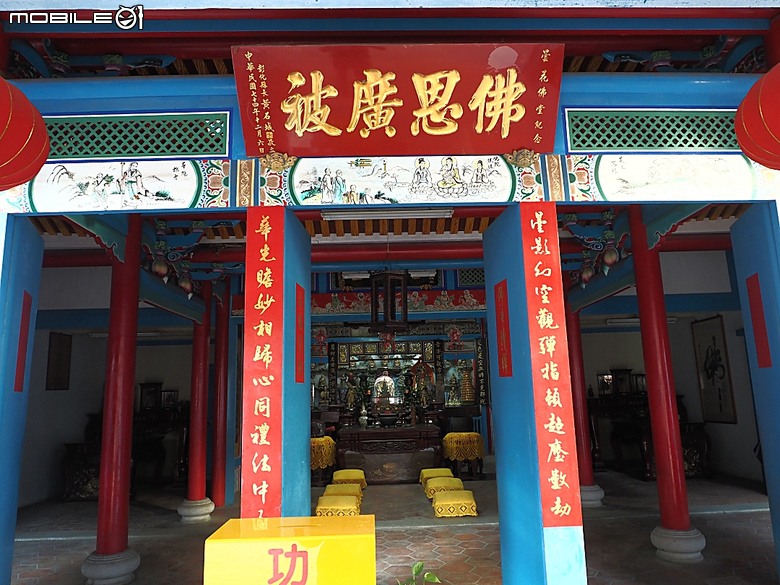 彰化 彰邑聖王廟(威惠宮)、大西門福德祠、彰邑關帝廟、彰邑慶安宮、懷忠祠、曇花佛堂、梨春園曲館 — 彰化市區古蹟探訪之一