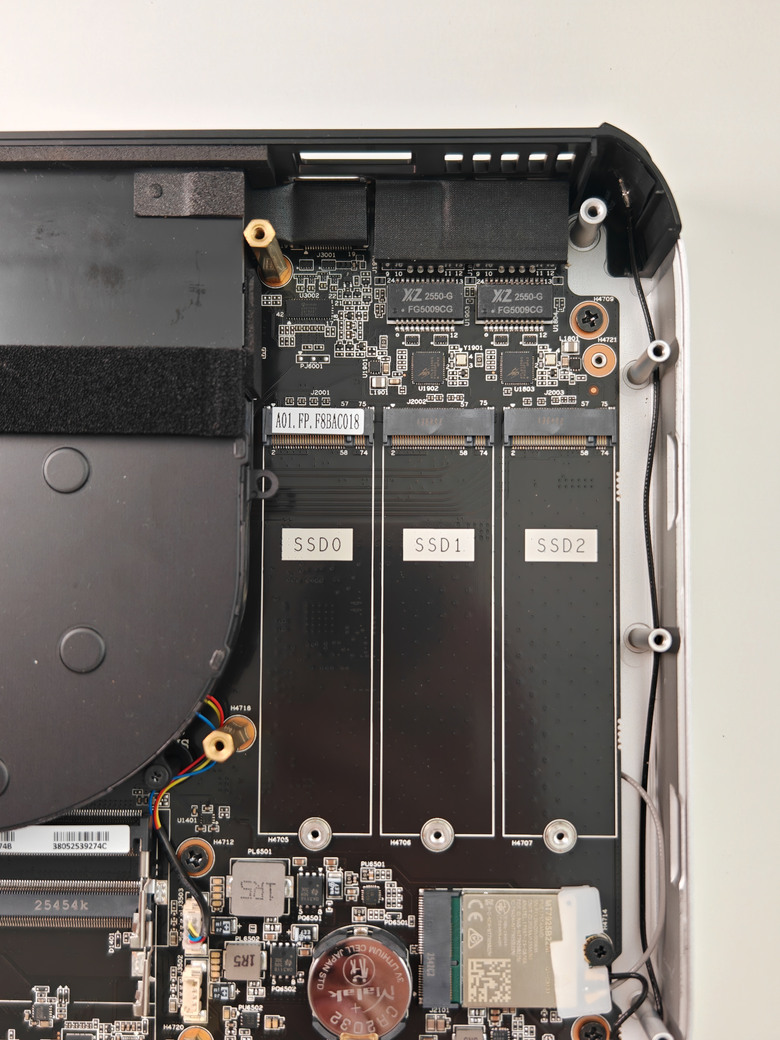 Minisforum AI X1 Pro 255 迷你電腦簡單開箱
