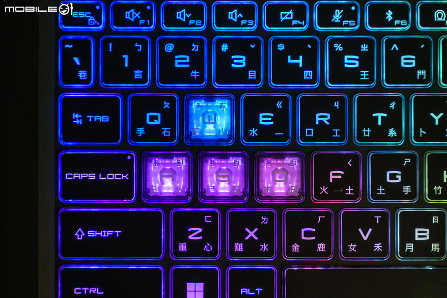 MSI Crosshair 16 Max HX E2W｜鎖定勝負的精準效能控制