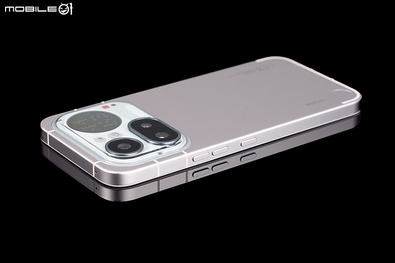 Nothing Phone (4a) Pro｜金屬美學+3.5x 長焦，中階潮機再升級！