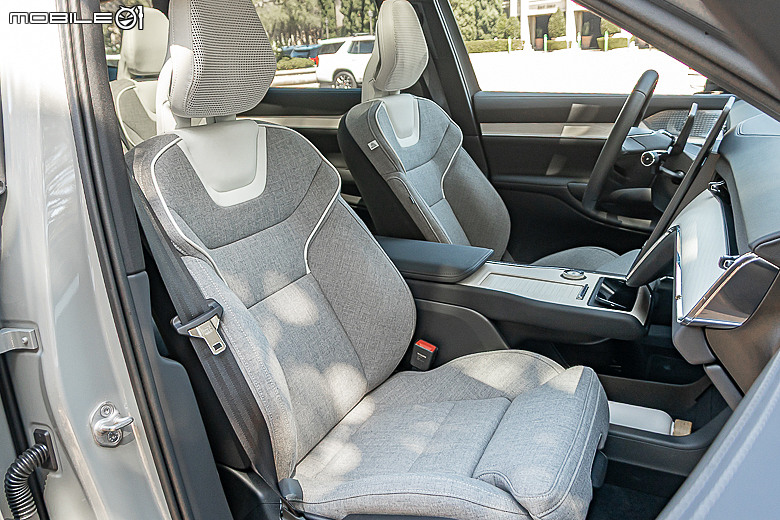 Volvo EX90 美國試駕報導｜承先啟後、引領未來的七座電動休旅！