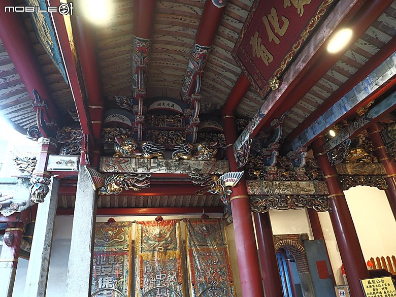 彰化 彰邑聖王廟(威惠宮)、大西門福德祠、彰邑關帝廟、彰邑慶安宮、懷忠祠、曇花佛堂、梨春園曲館 — 彰化市區古蹟探訪之一