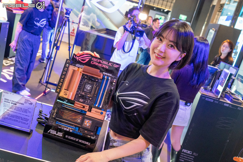 ROG 啟動 20 周年慶祝活動 首波復刻限量 CROSSHAIR 2006 主機板與 T1 戰隊聯名顯示卡登場 還有 ARCANA 限量紀念款記憶體